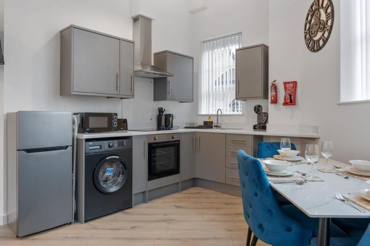 Contemporary 2 Bed Apartment -Belfast East Village Exterior photo