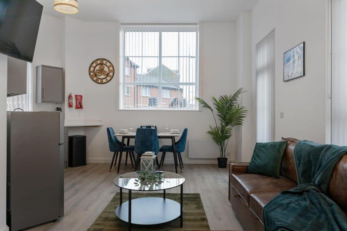 Contemporary 2 Bed Apartment -Belfast East Village Exterior photo