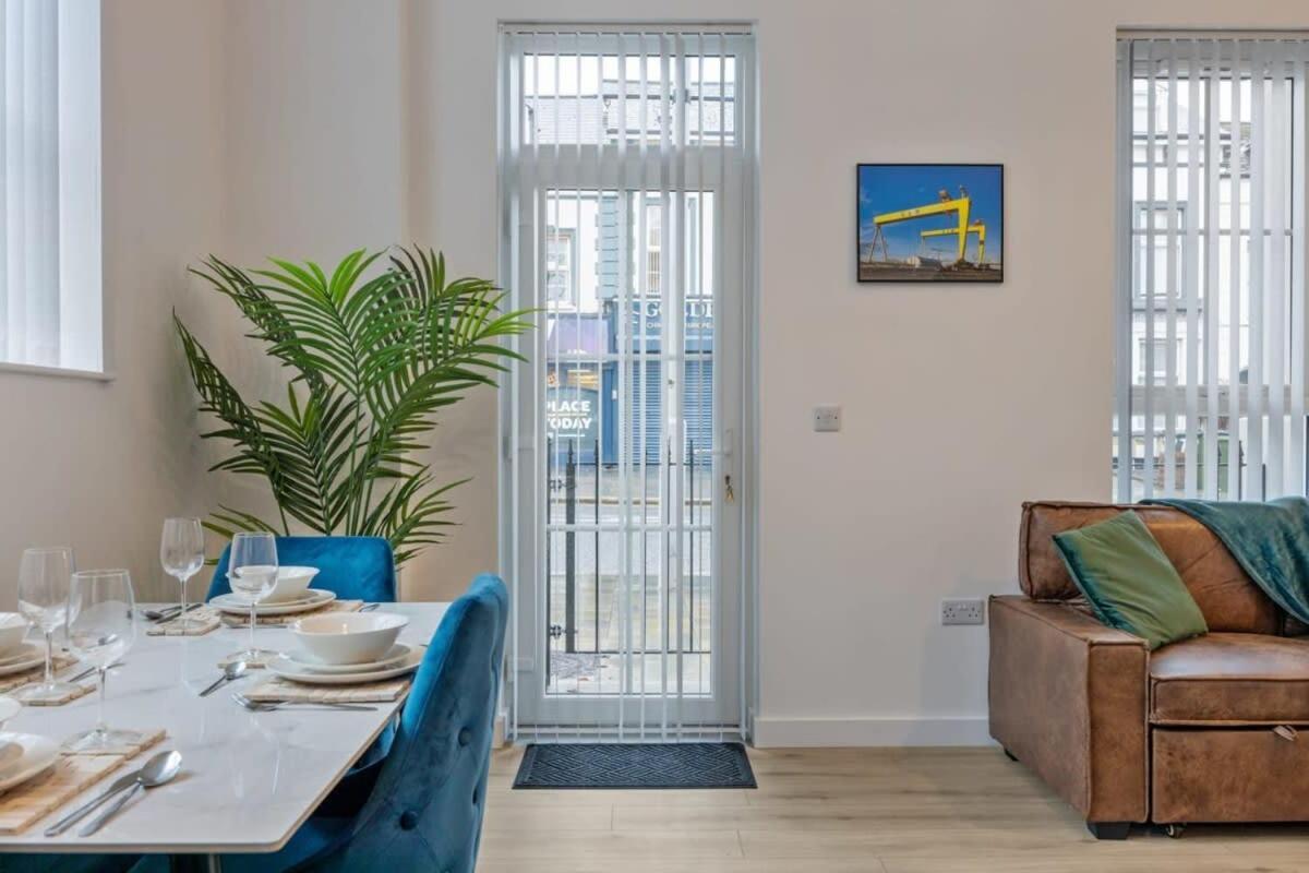 Contemporary 2 Bed Apartment -Belfast East Village Exterior photo